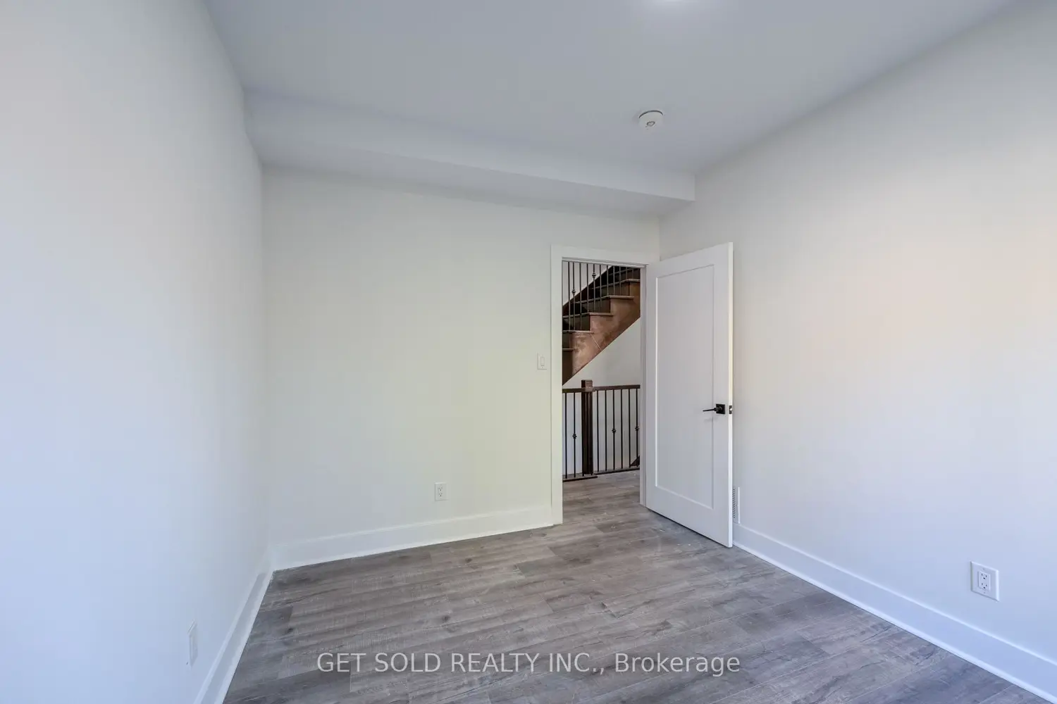 Additional image 20 of 6701 Thorold Stone Road 5