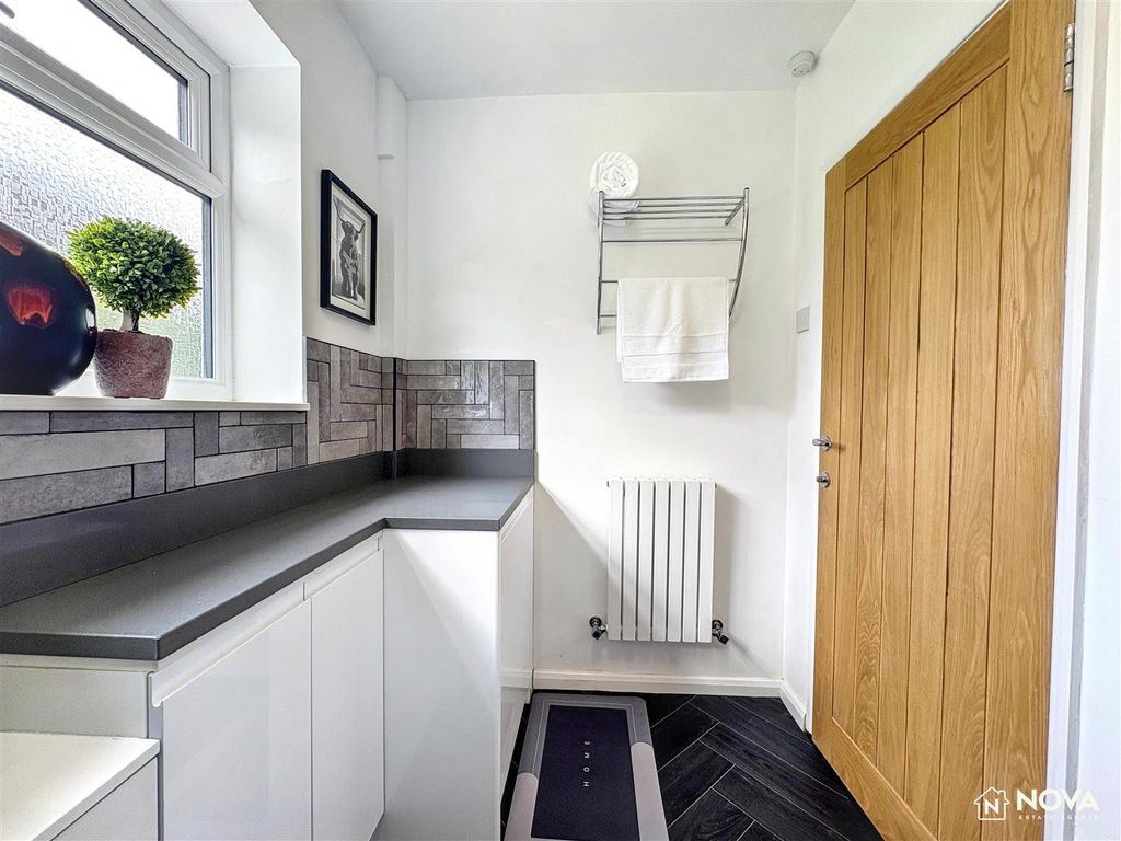 Additional image 18 of 4 bed detached house to rentOld Bedford Road, Luton LU2