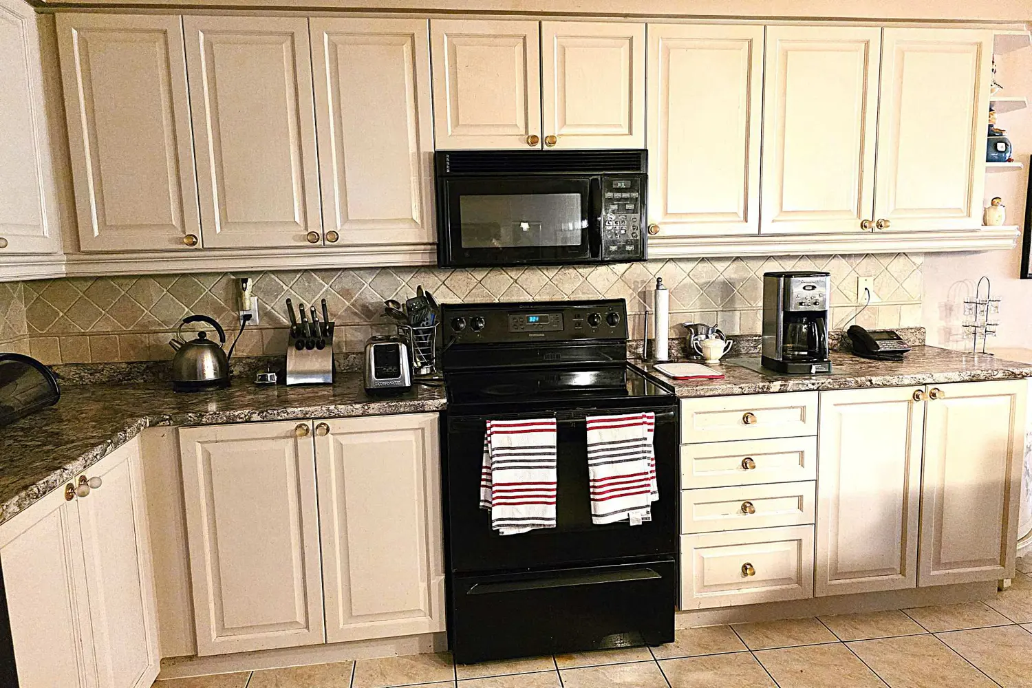 Additional image 4 of 28 Cranberry Heights