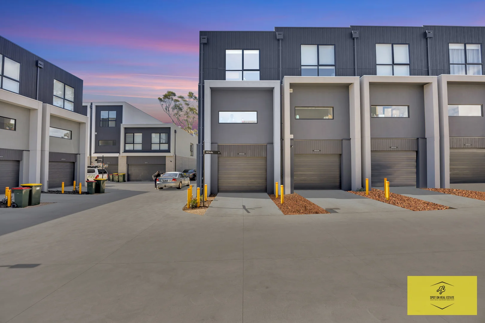 Additional image 17 of 10 Fetta Place, Mill Park VIC 3082