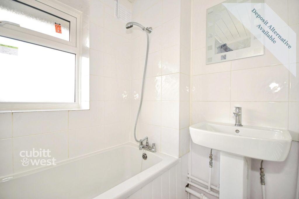 Additional image 10 of 3 bed flat to rentGales Drive, Crawley RH10