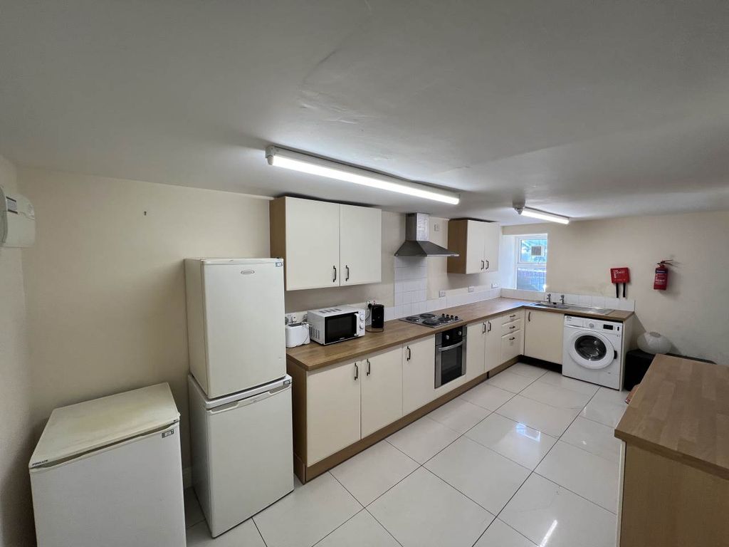 Additional image 3 of 7 bed property to rentHigh Street, Aberystwyth, Ceredigion SY23