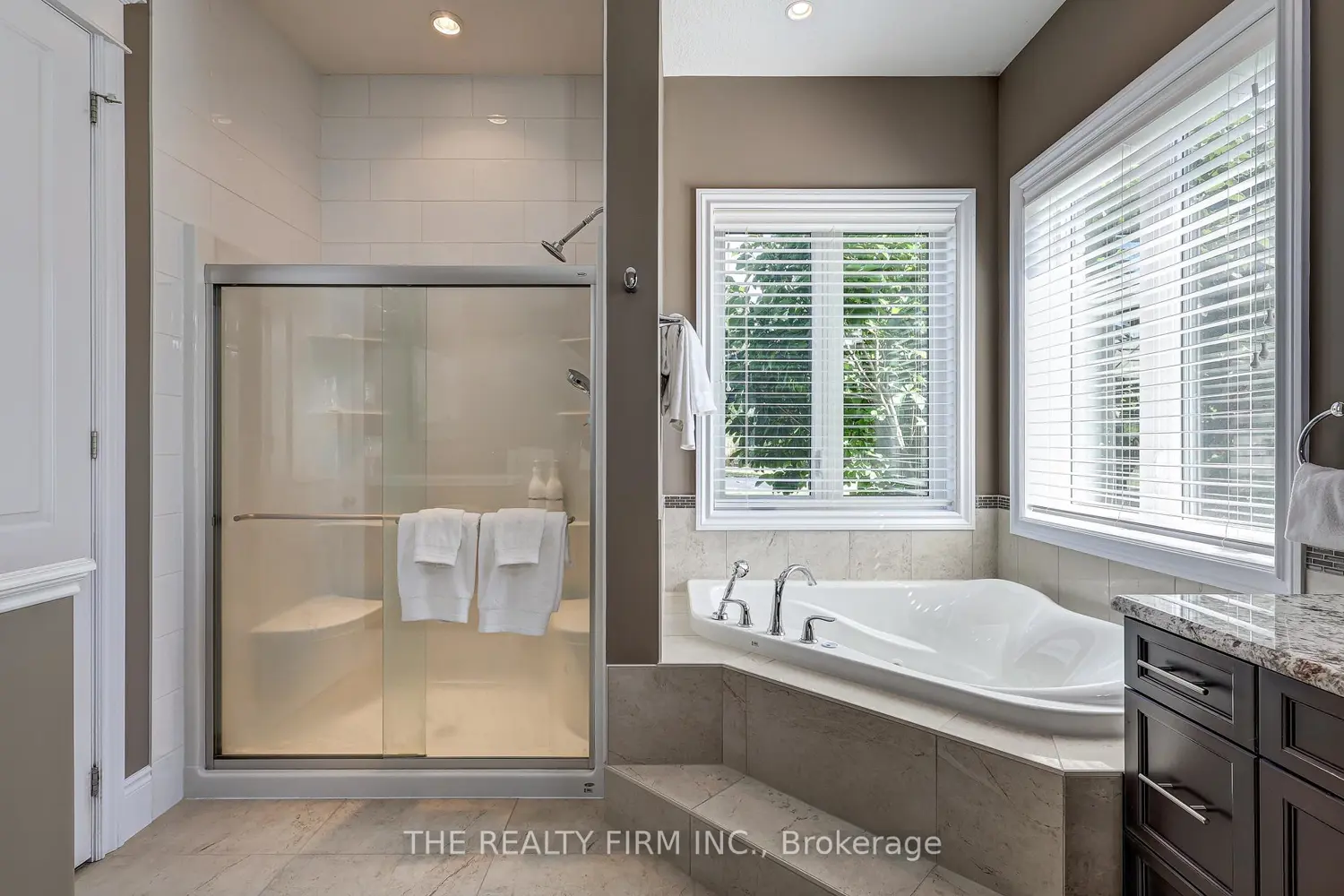 Additional image 11 of 22060 Nissouri Road