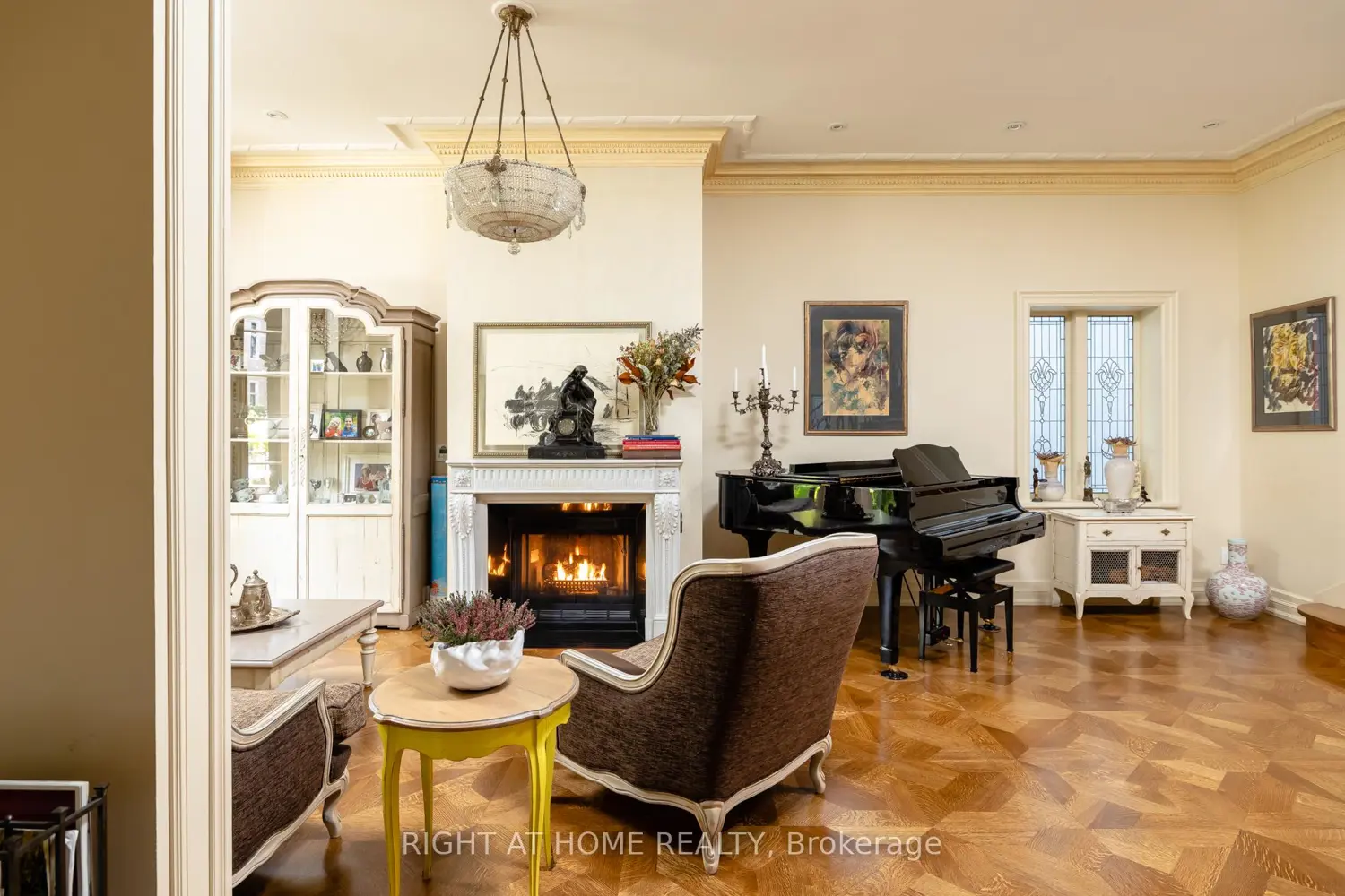 Additional image 4 of 51 Hazelton Avenue