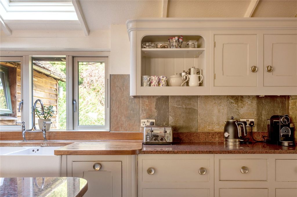 Additional image 25 of 7 bed detached house to rentMill Lane, Kidmore End, Reading RG4