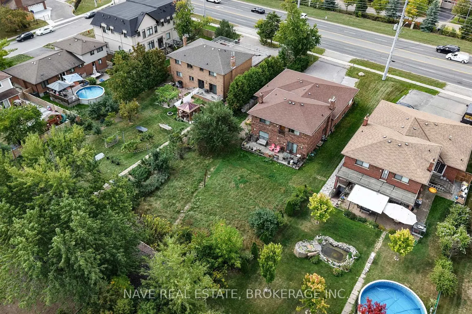 Additional image 19 of 9747 Bathurst Street