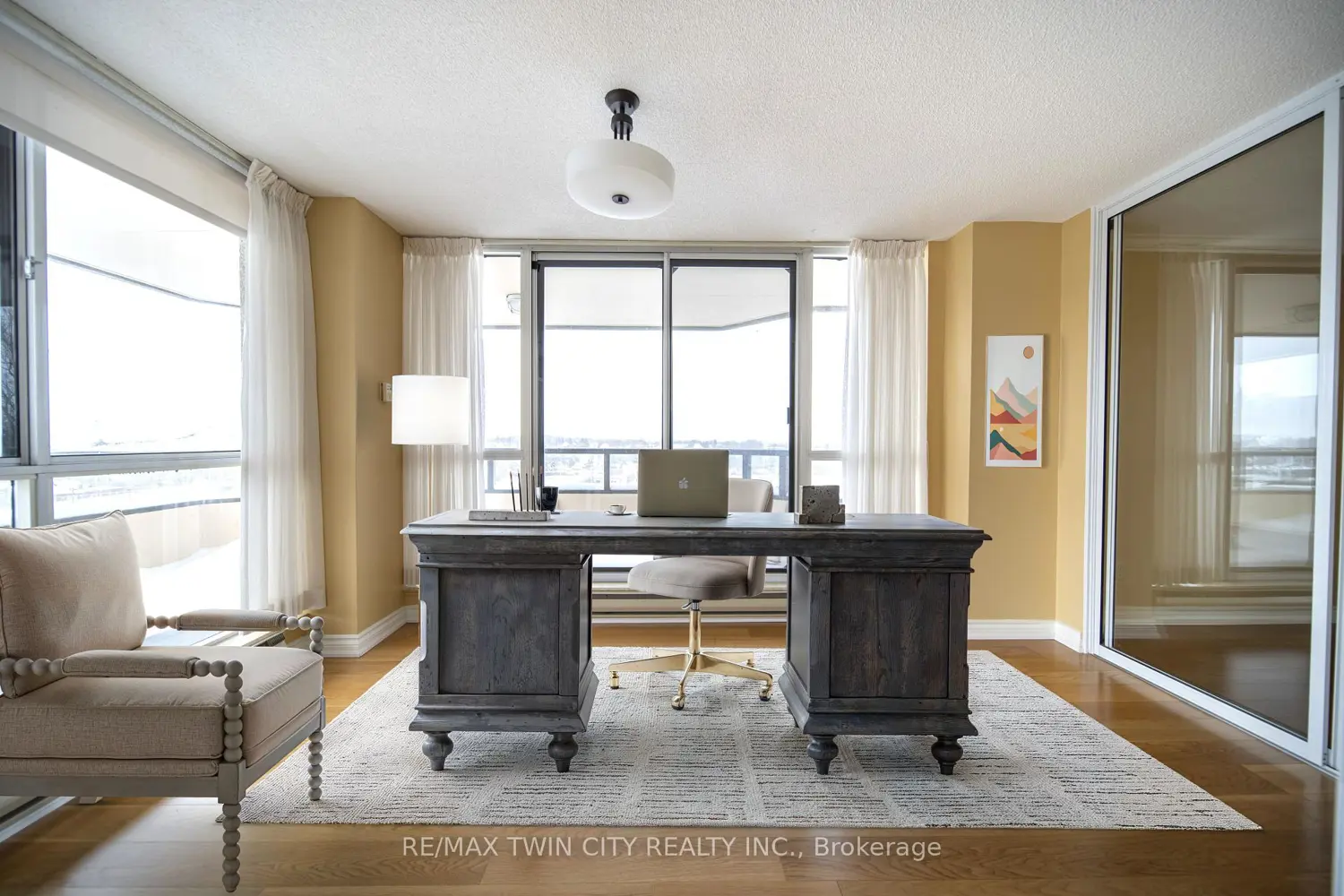 Additional image 8 of 2 Lancaster Street 504