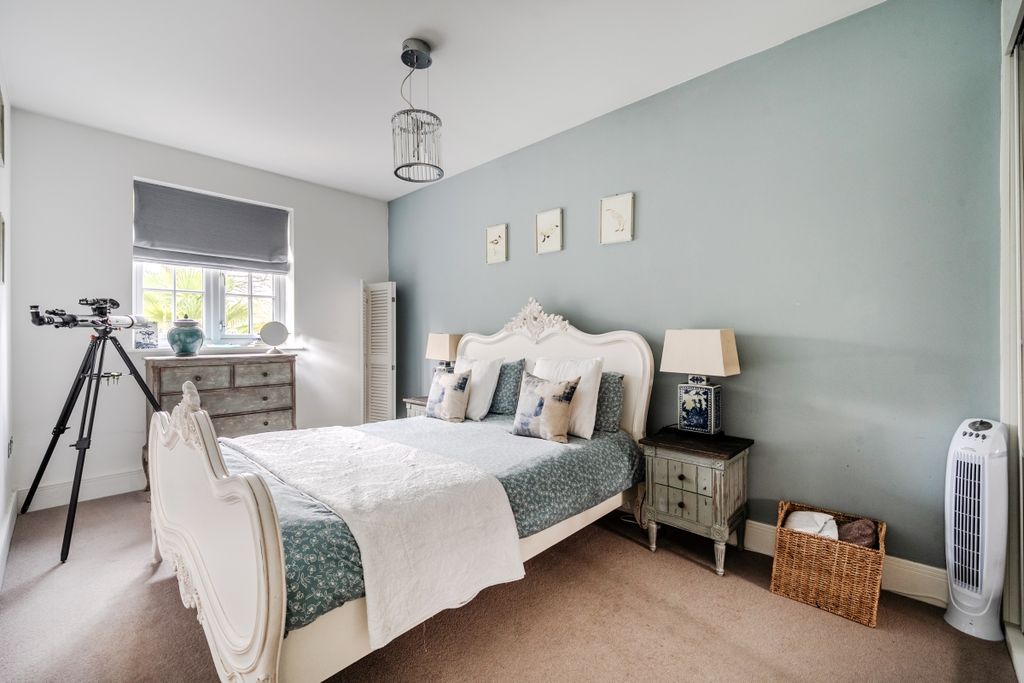 Additional image 15 of 5 bed detached house to rentPelling Hill, Old Windsor, Windsor SL4