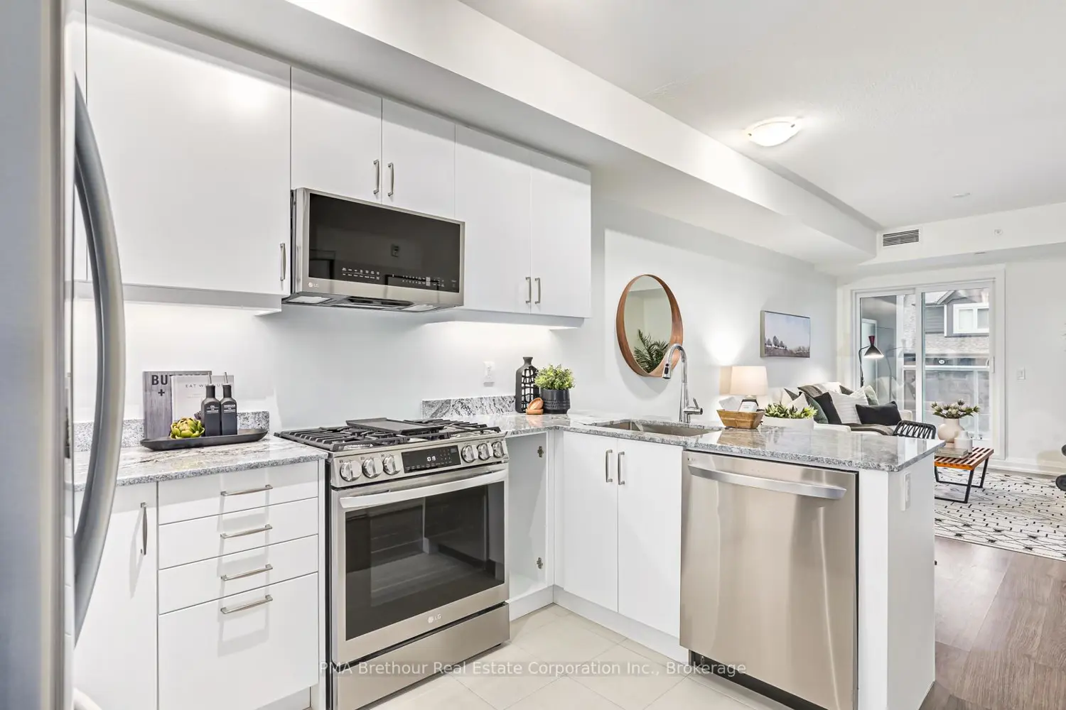 Additional image 11 of 17 Spooner Crescent 202