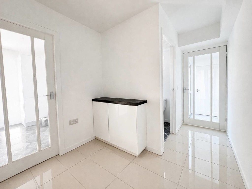 Additional image 5 of 4 bed end terrace house to rentWhinbank, Livingston EH54