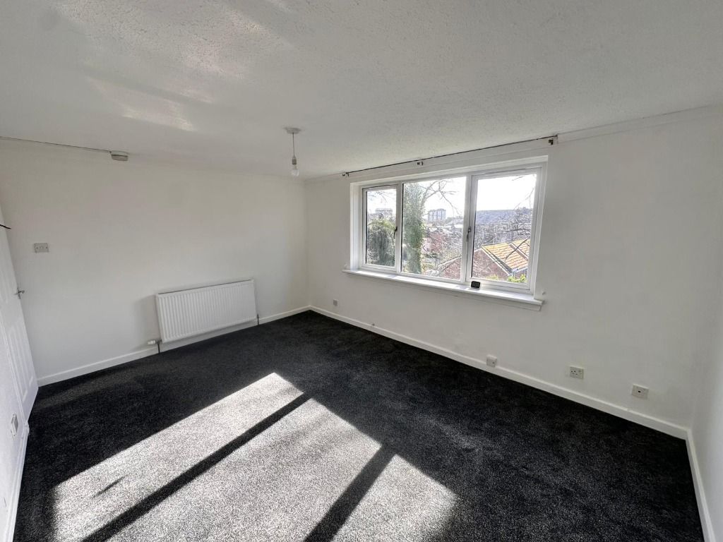 Additional image 4 of 2 bed flat to rentWoodside Crescent, Paisley, Renfrewshire PA1