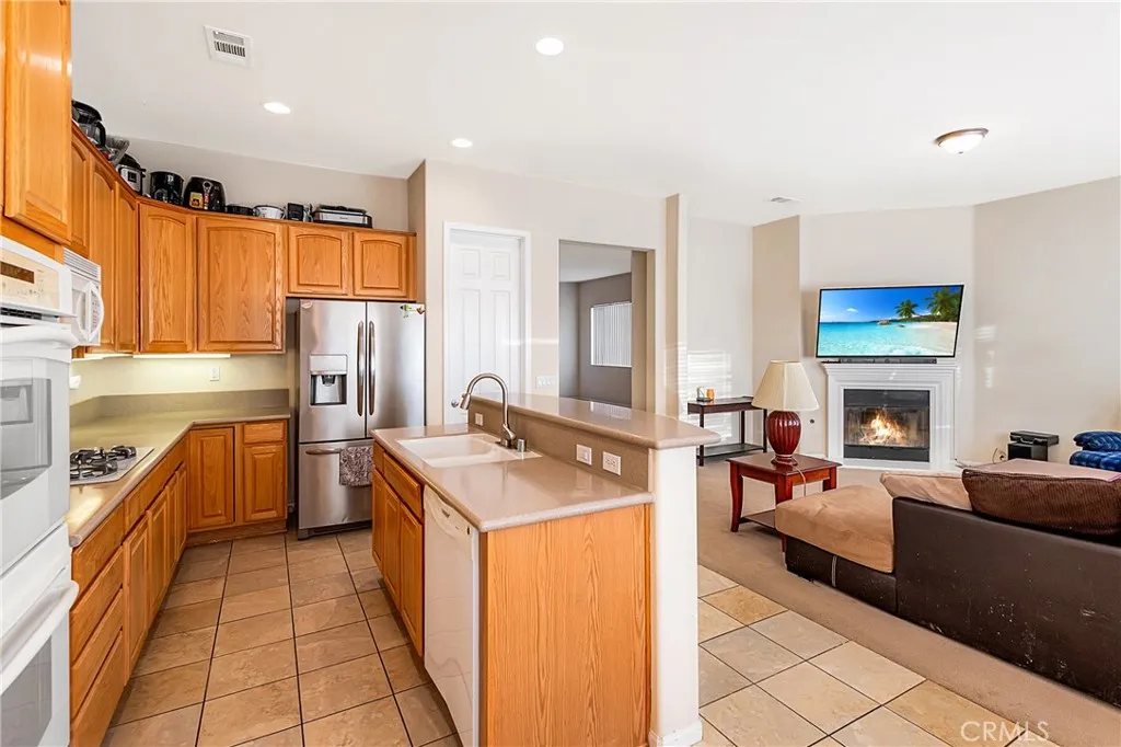 Additional image 15 of 11002 Dandelion Lane, Apple Valley, CA 92308