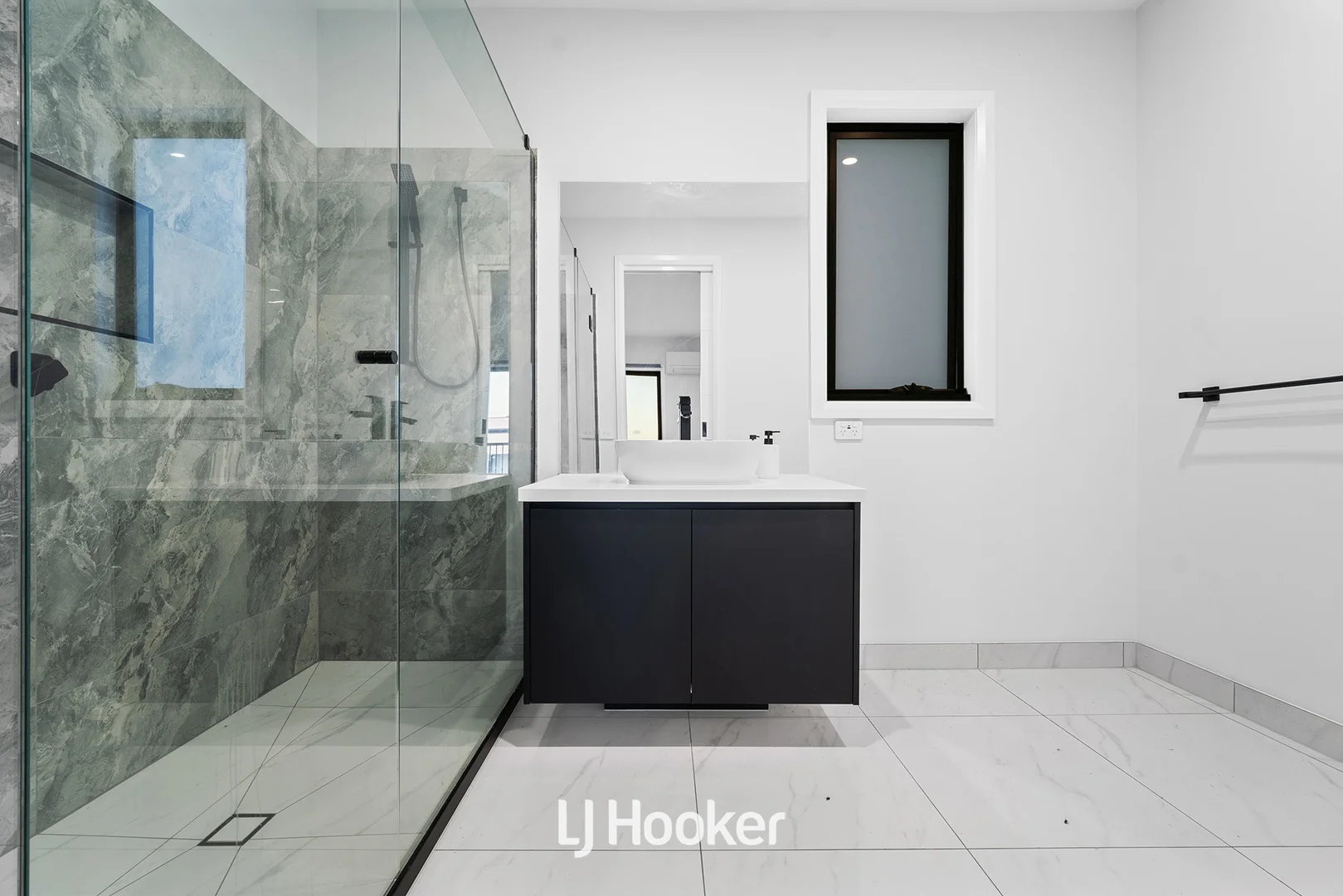 Additional image 25 of 16 Splash Way, Lyndhurst VIC 3975