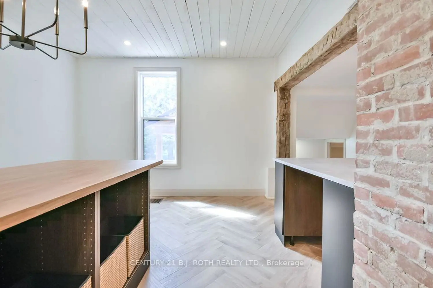 Additional image 9 of 1998 Old Barrie Road