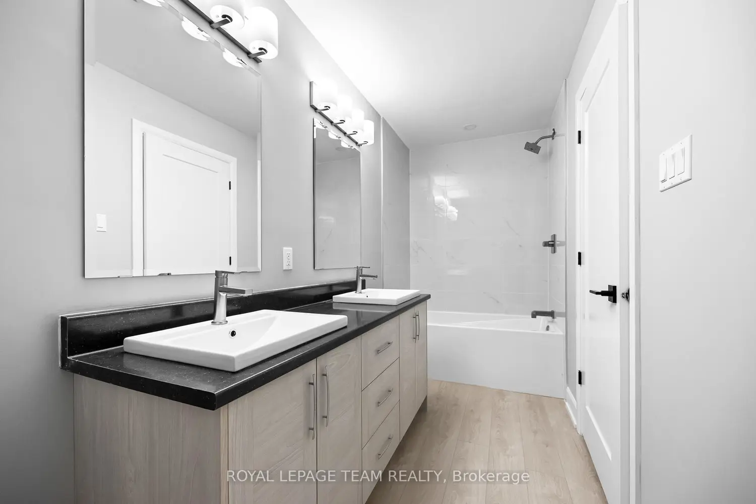 Additional image 16 of 342 Lewis Street