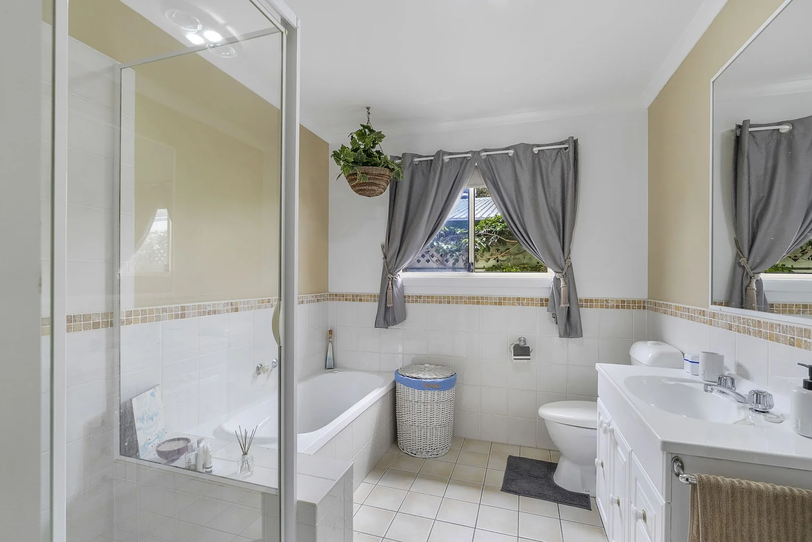 Additional image 6 of 221/51 Kamilaroo Avenue, Lake Munmorah NSW 2259