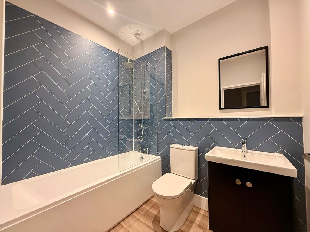 Additional image 12 of 2 bed flat to rentPrinces Drive, Worcester WR1