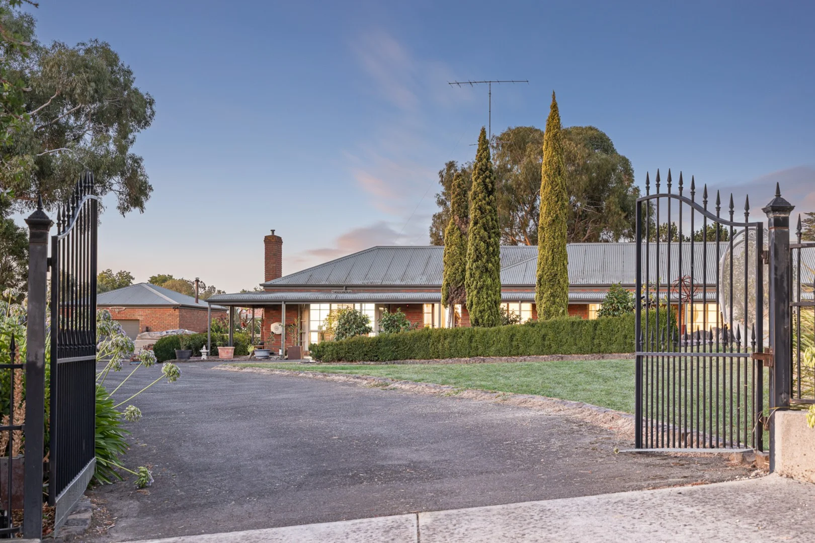250 Elsworth Street, Mount Pleasant VIC 3350