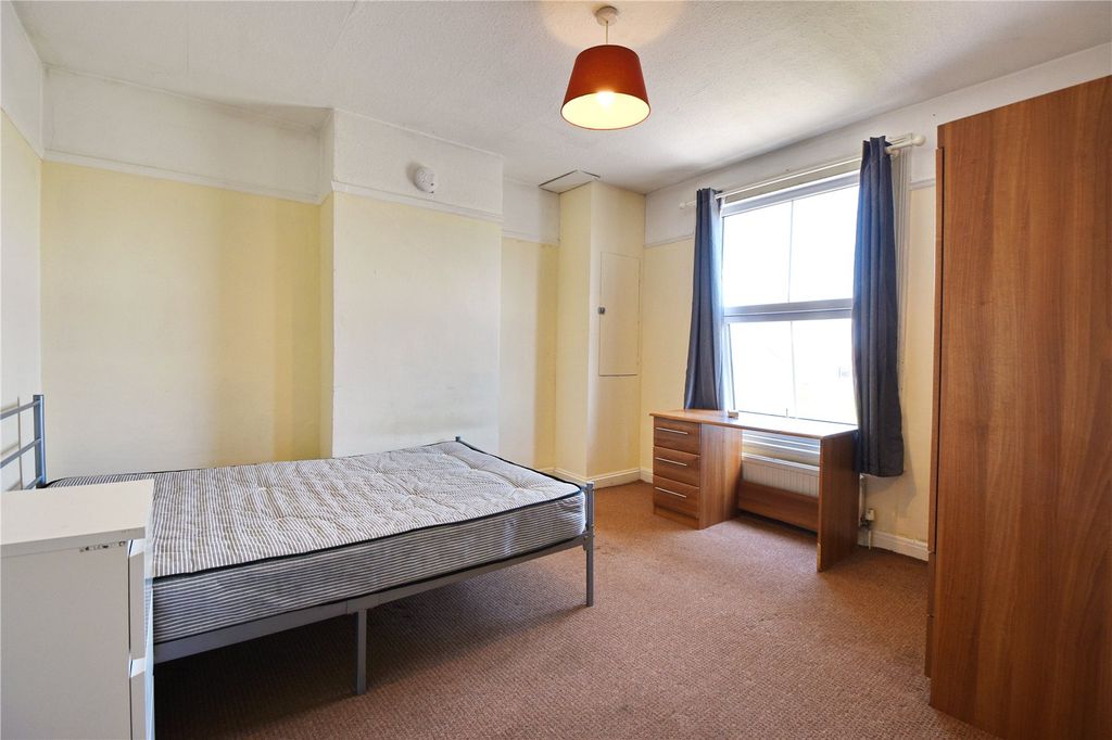 Additional image 5 of 7 bed terraced house to rentFourth Avenue, Horfield, Bristol BS7