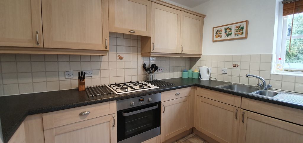 Additional image 4 of 2 bed flat to rentTwo Rivers Way, Newbury RG14