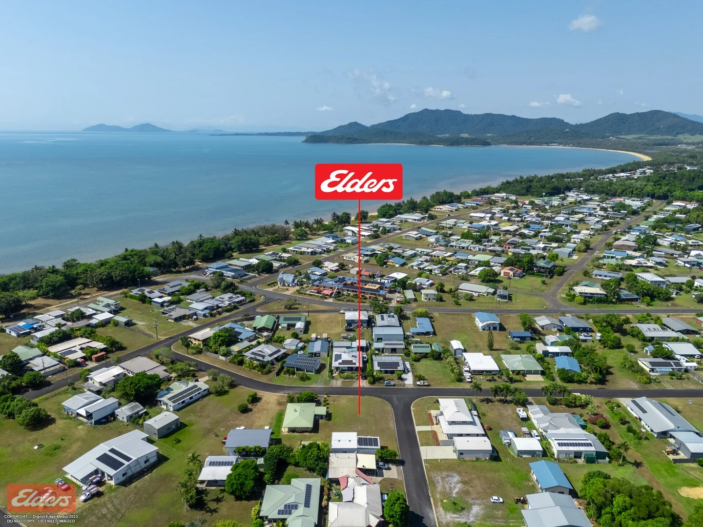 11 Taylor Street, Kurrimine Beach QLD 4871