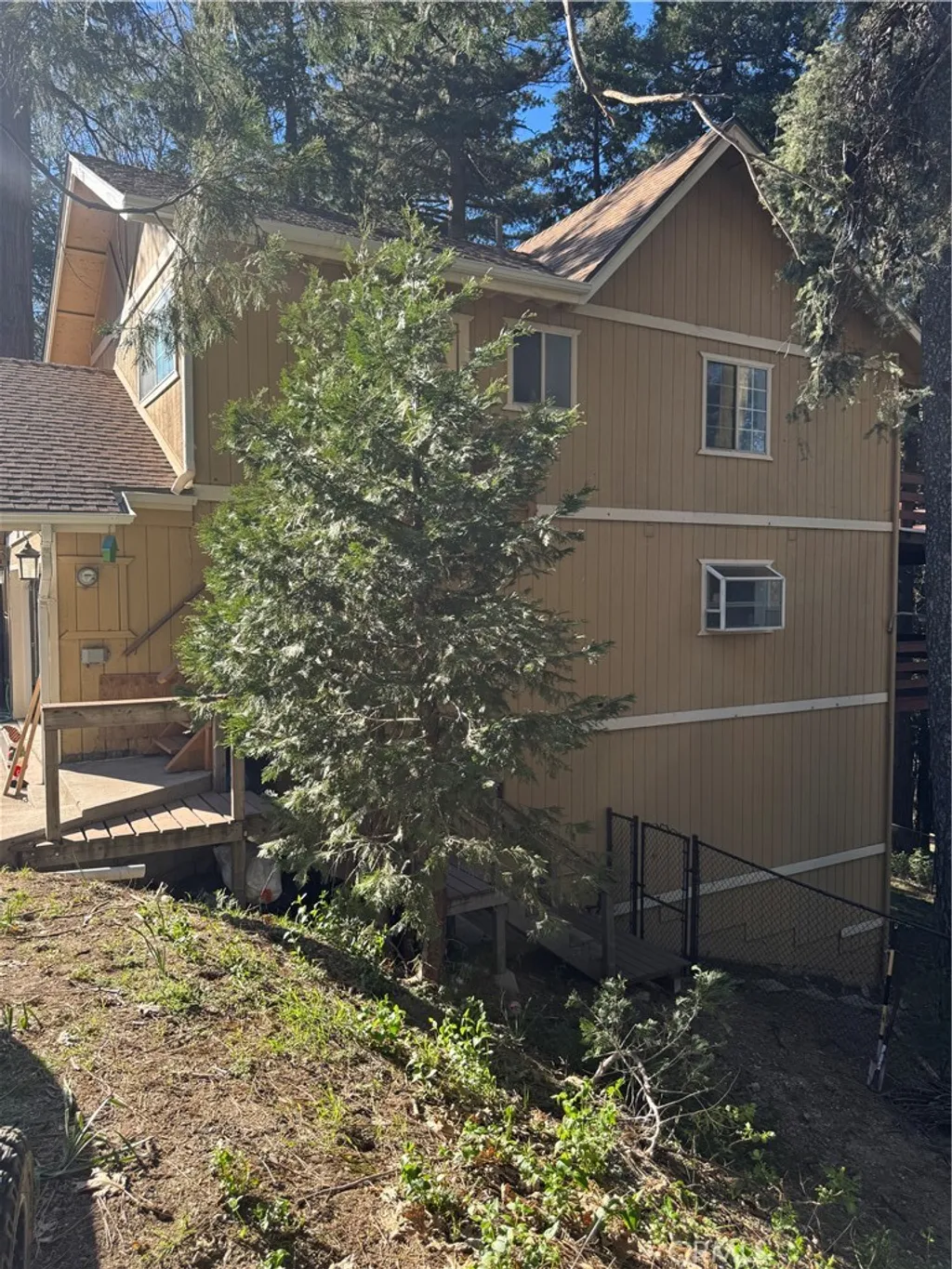 Additional image 5 of 21564 Jobs Peak Rd, Cedarpines Park, CA 92322