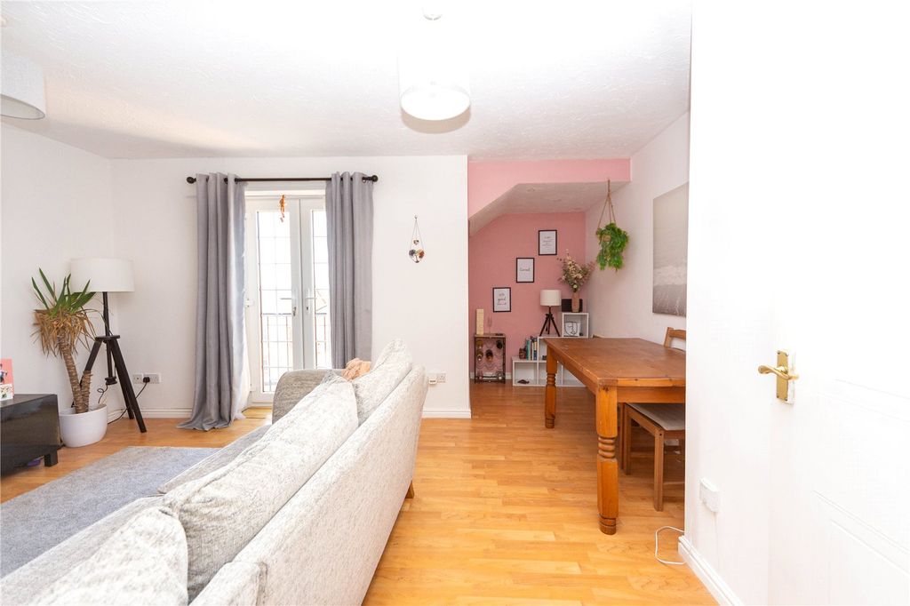 Additional image 3 of 2 bed flat to rentGerddi Margaret, Barry CF62