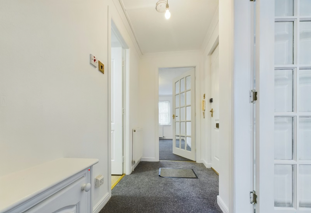 Additional image 2 of 1 bed flat to rentDunlop Street, Strathaven ML10