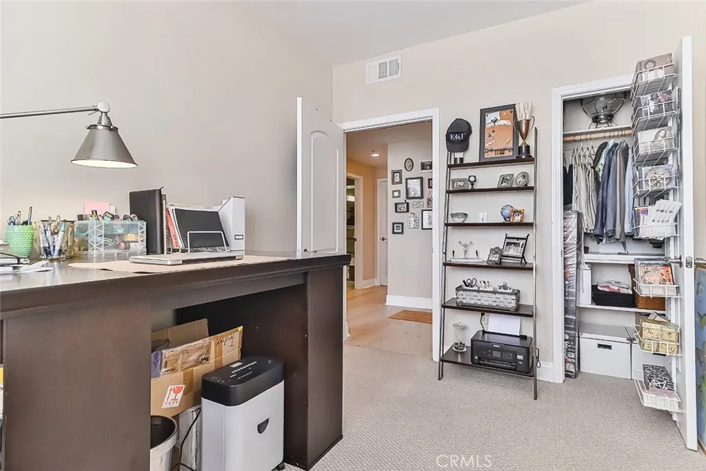 Additional image 85 of 4724 Kester Avenue Unit 404, Sherman Oaks, CA 91403