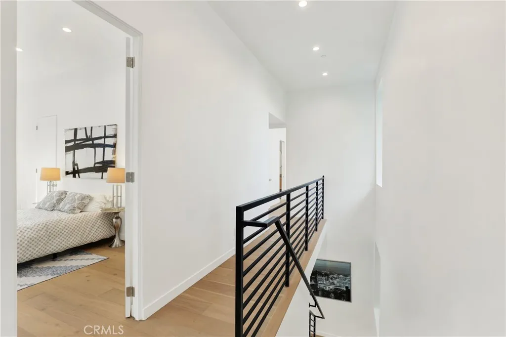 Additional image 14 of 3949 Glenalbyn Drive, Los Angeles, CA 90065