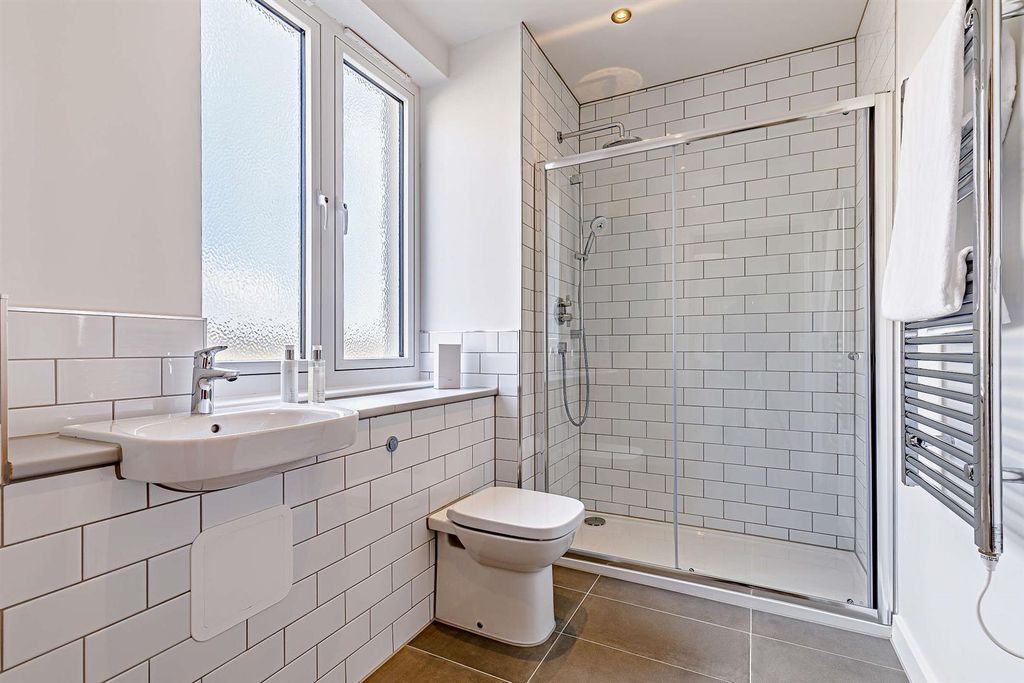 Additional image 12 of 4 bed town house to rentPark Crescent, Matlock Spa, Matlock DE4