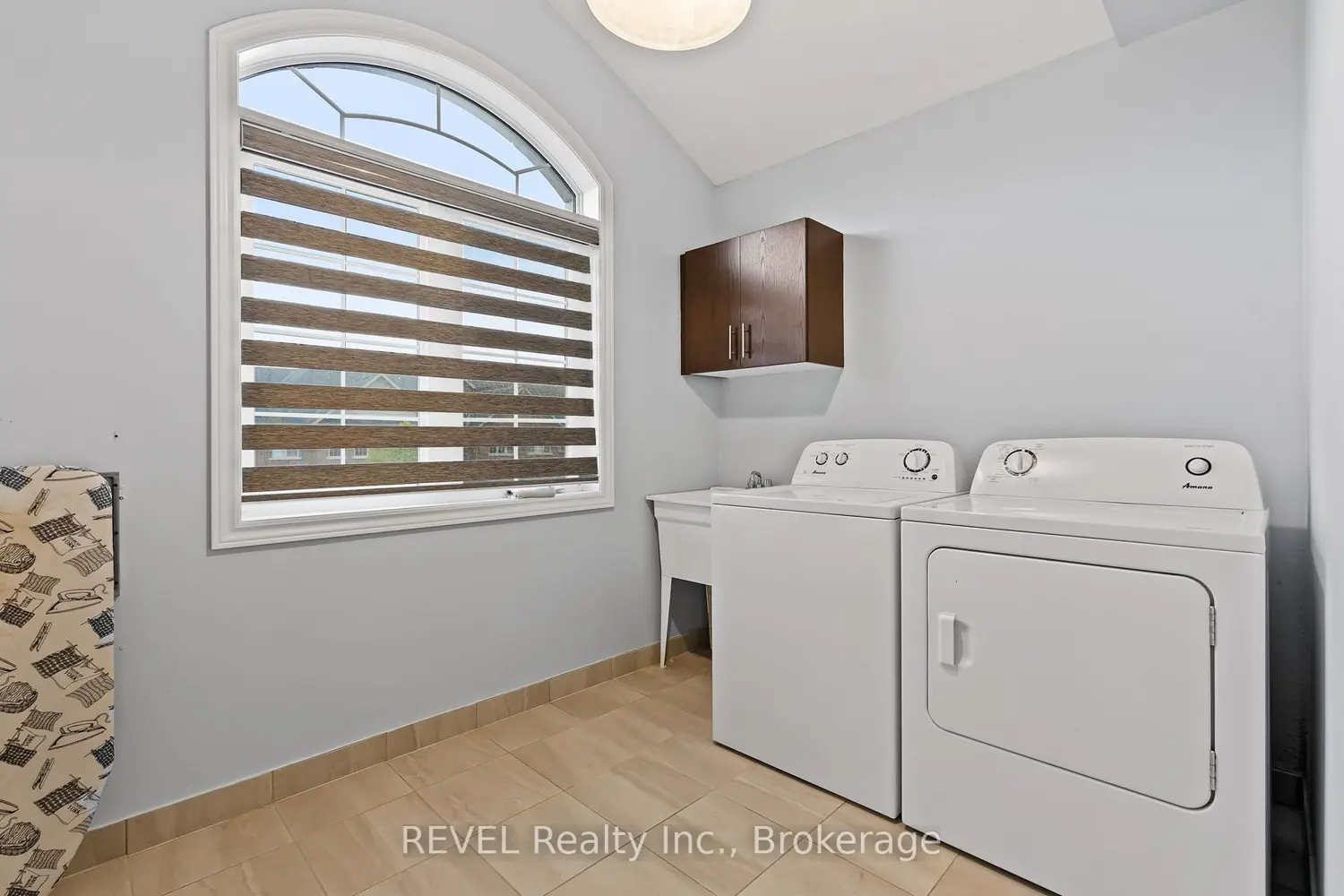 Additional image 11 of 32 Sparkle Drive