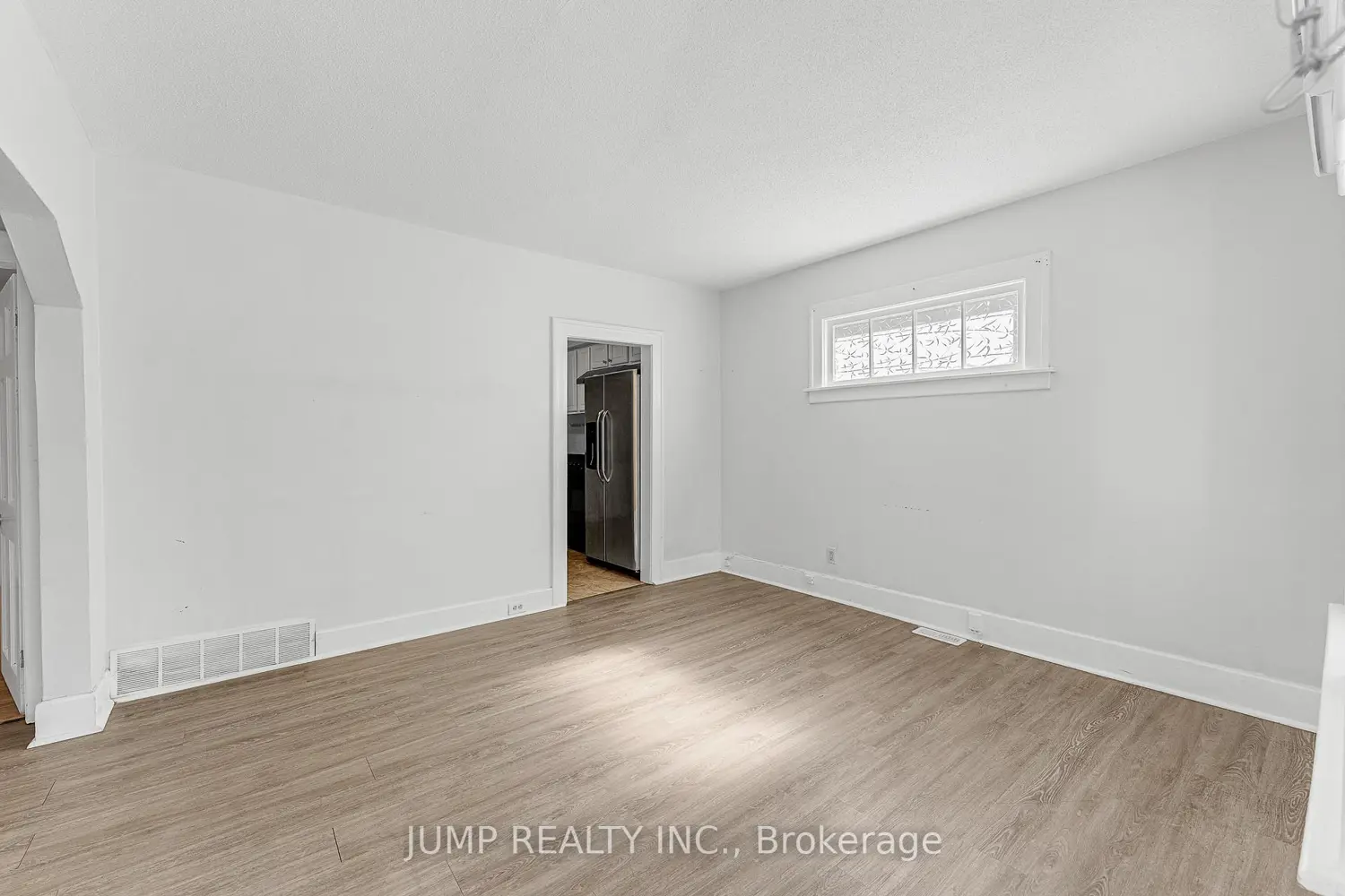 Additional image 8 of 842-844 Ellrose Avenue