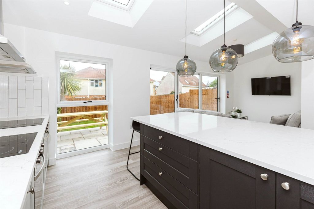 Additional image 4 of 7 bed semi-detached house to rentGayner Road, Horfield, Bristol, Bristol BS7