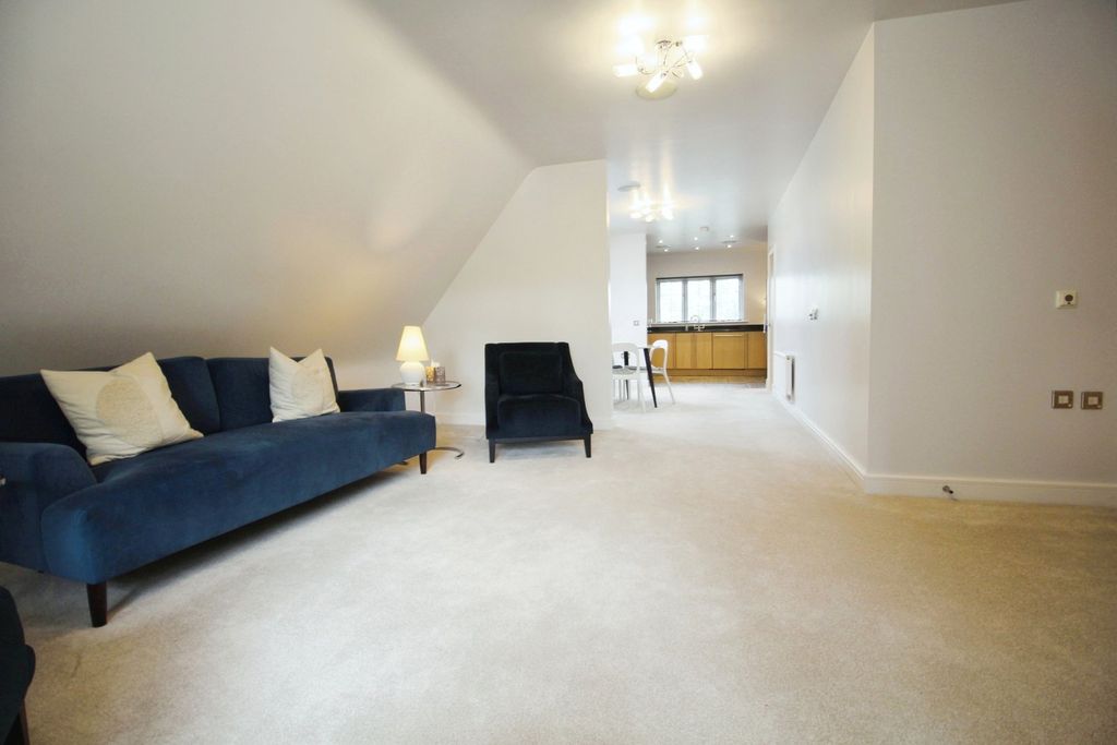 Additional image 7 of 2 bed flat to rentKnutsford Road, Wilmslow, Cheshire SK9