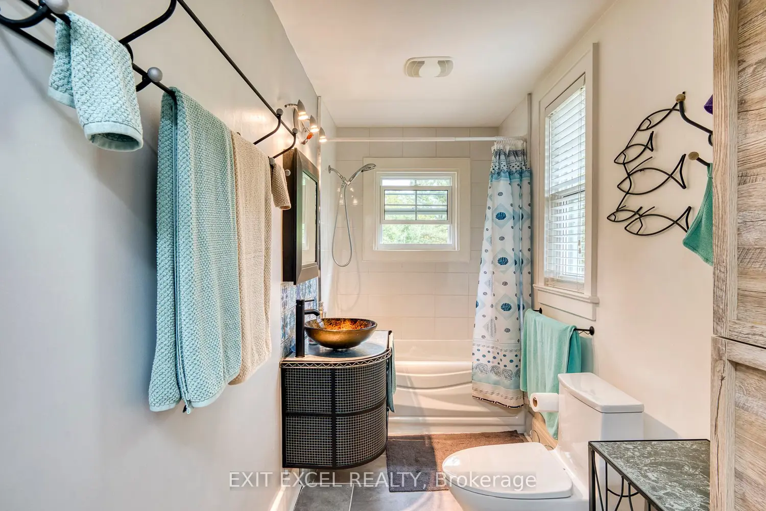 Additional image 18 of 615 Moffat Street