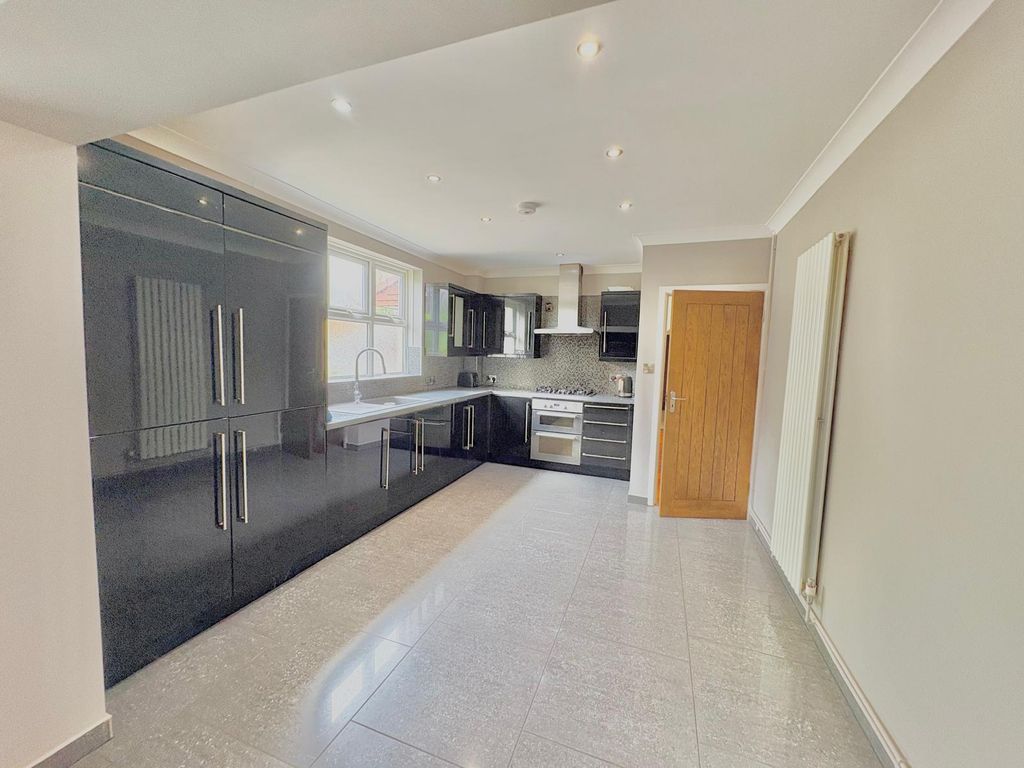 2 bed flat to rentHighfield, Southampton SO17 photo 4
