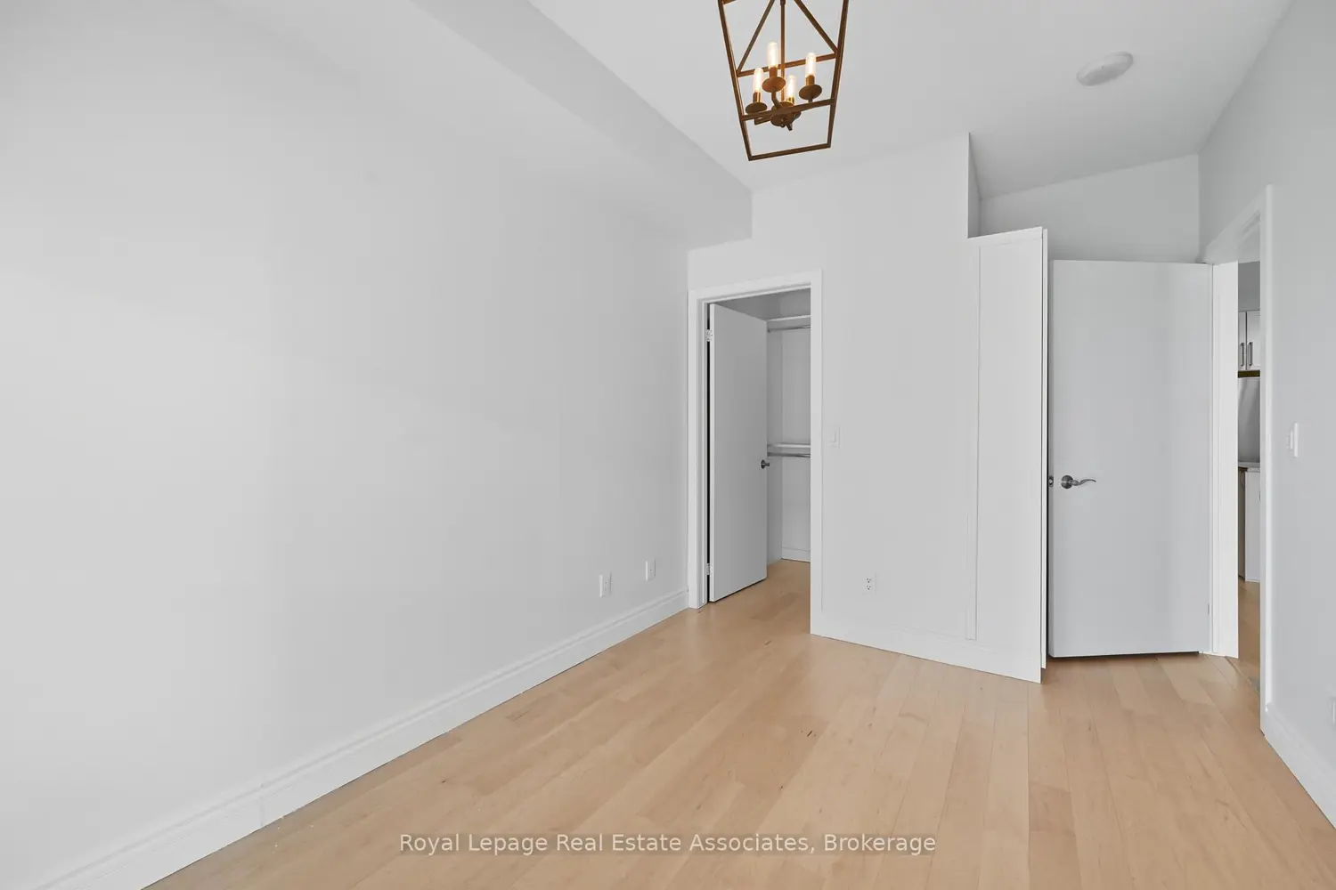 Additional image 11 of 551 Maple Avenue 1407