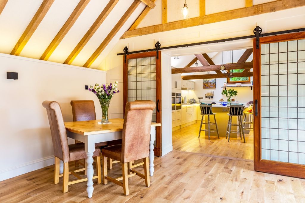 Additional image 6 of 1 bed bungalow to rentKerves Lane, Horsham RH13