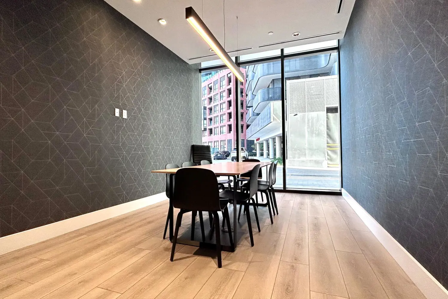 Additional image 9 of 30 Tretti Way 611