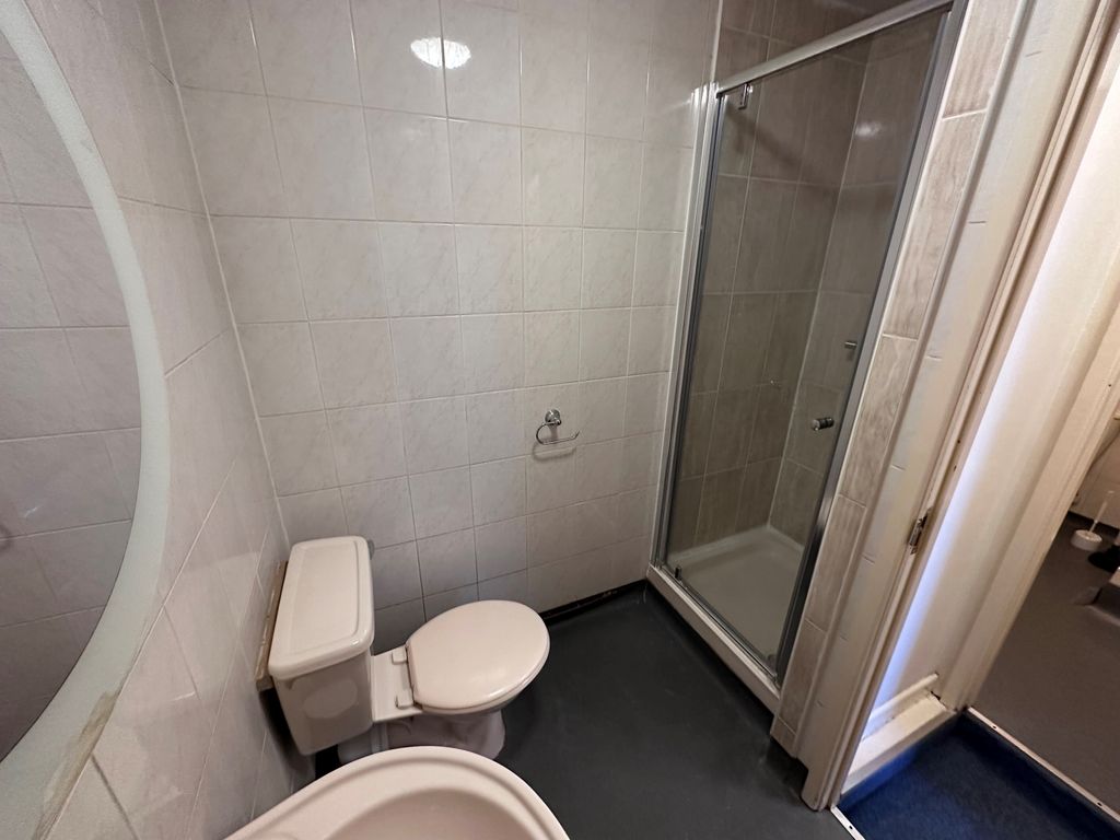 Additional image 10 of 6 bed shared accommodation to rentGloucester Road, Bishopston, Bristol BS7