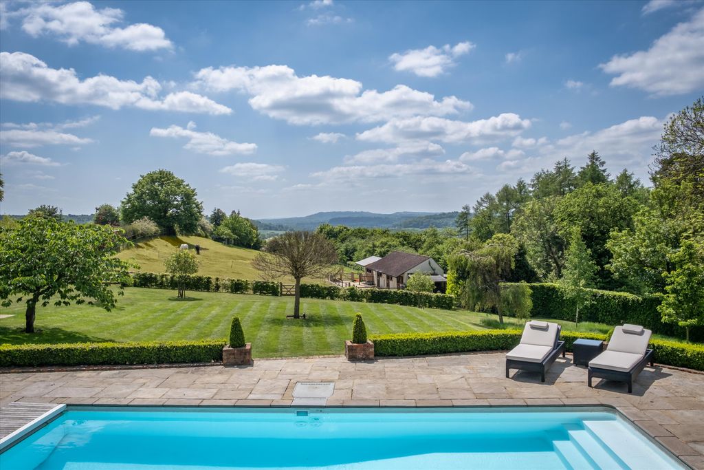 Additional image 6 of 6 bed detached house to rentHalfpenny Lane, Guildford, Surrey GU4