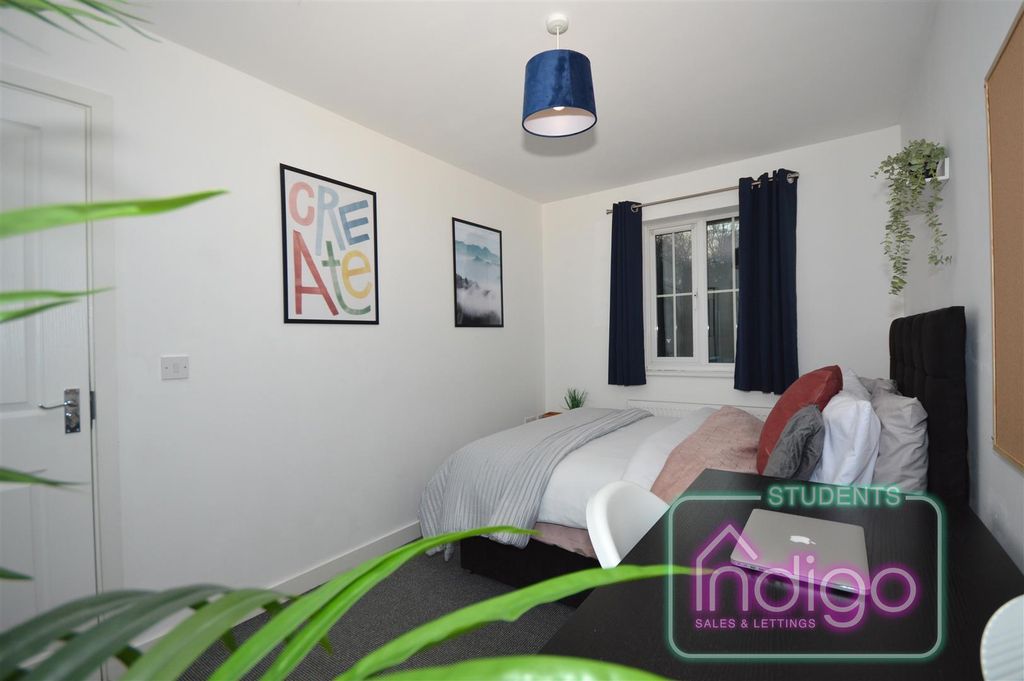 Additional image 17 of 5 bed property to rentChervil Close, Newcastle ST5