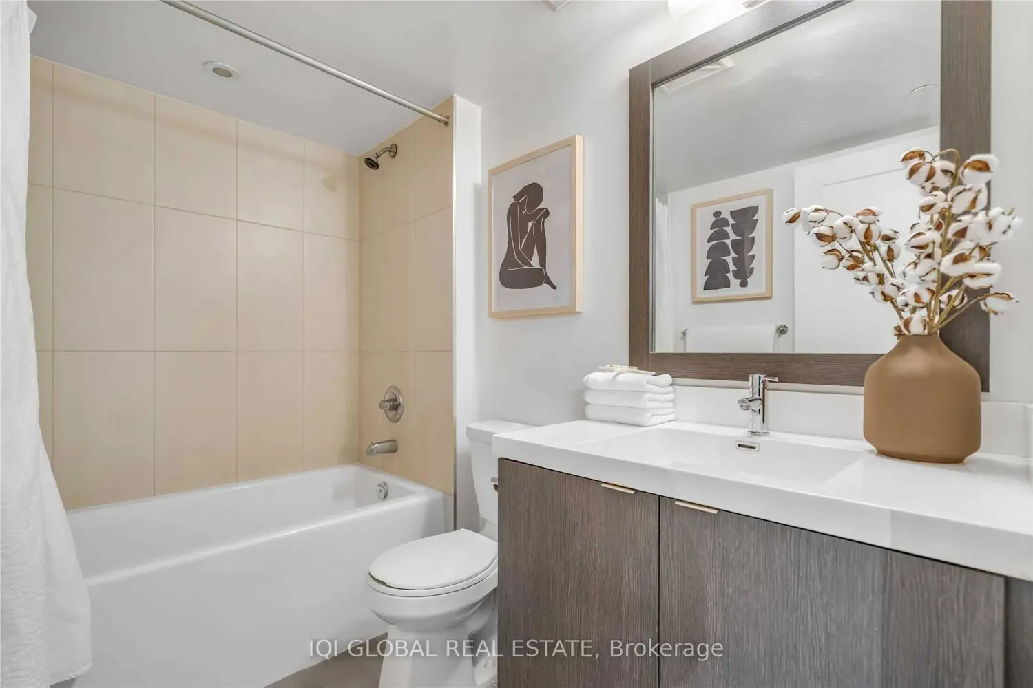 Additional image 19 of 9 Mabelle Avenue 226