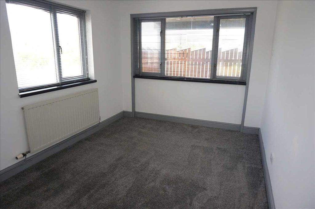 Additional image 4 of 1 bed flat to rentHeol Capel Ifan, Pontyberem, Llanelli SA15