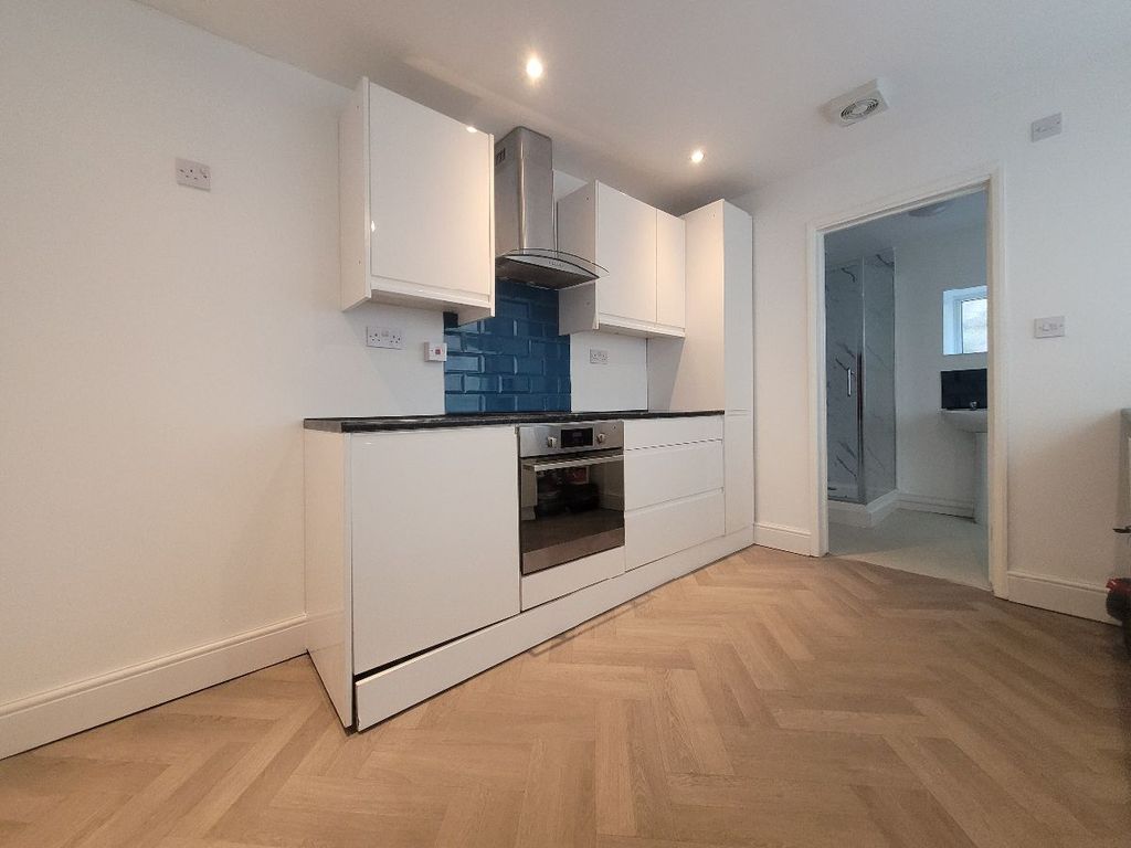 Additional image 4 of 3 bed terraced house to rentRhyd Terrace, Tredegar NP22