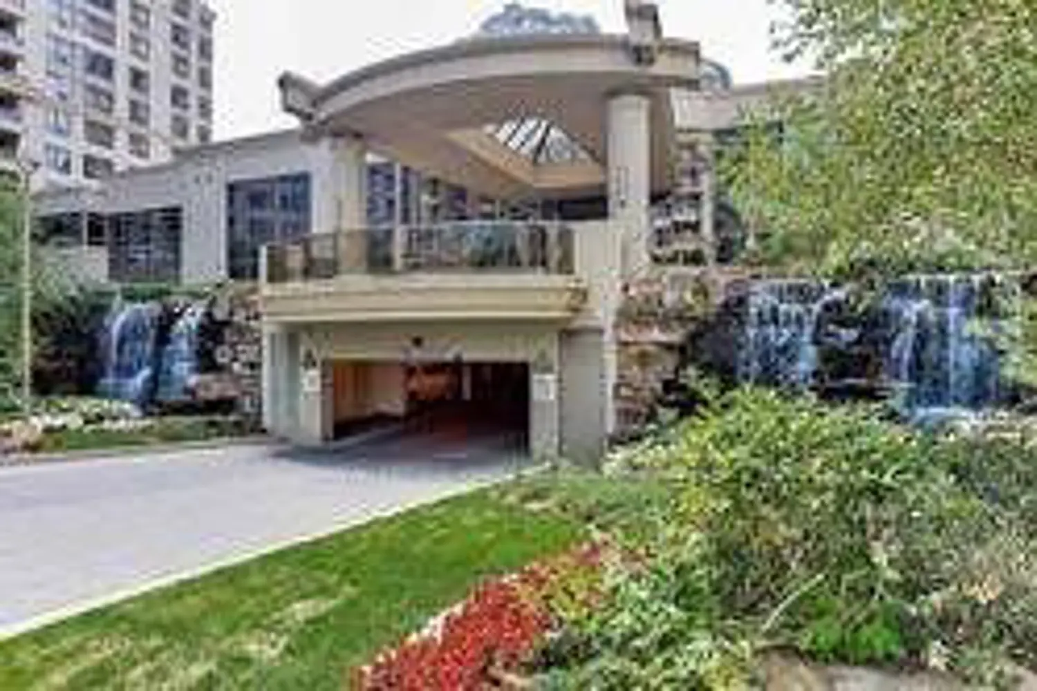 Additional image 2 of 3888 Duke Of York Boulevard 1726