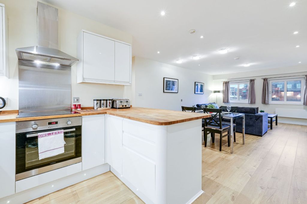 Additional image 38 of 3 bed flat to rentQueen Street, Maidenhead SL6