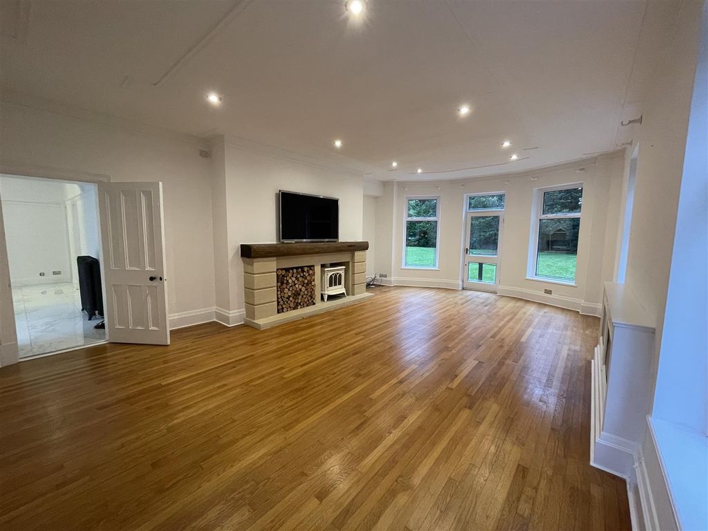 Additional image 3 of 7 bed detached house to rentWeston House, Weston Road, Wilmslow SK9