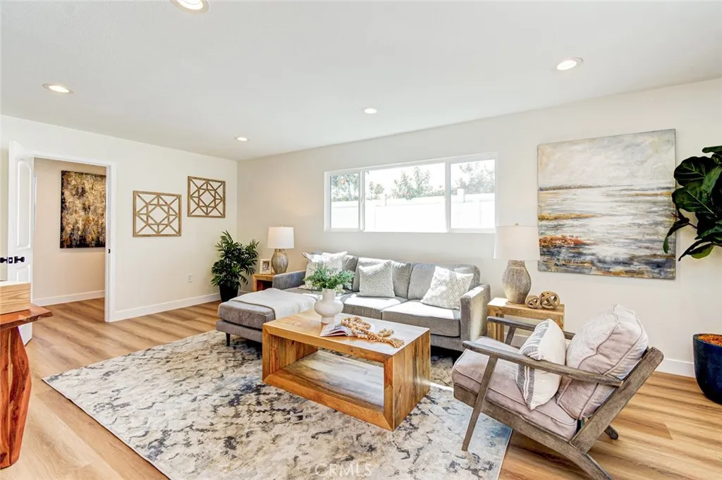 Additional image 27 of 2433 Littleton Pl, Costa Mesa, CA 92626